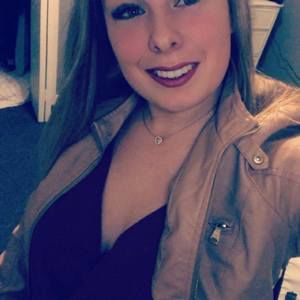 Meet your Posher, Alicia